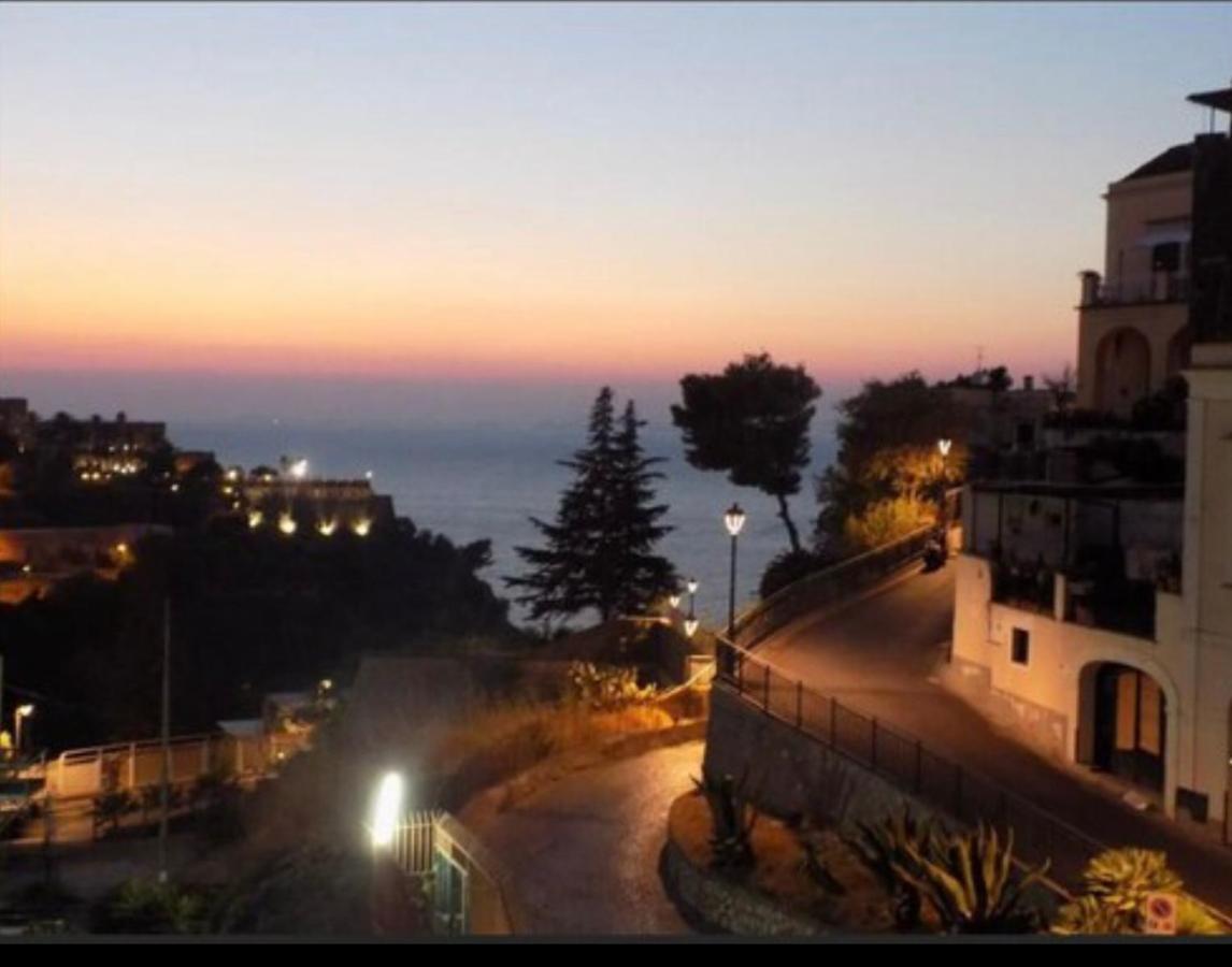 Vittoria Luxury Suite Vico Equense Bagian luar foto