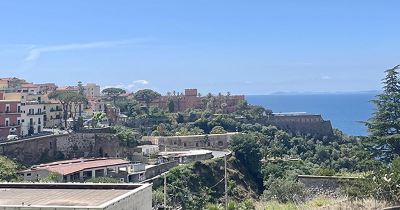 Vittoria Luxury Suite Vico Equense Bagian luar foto